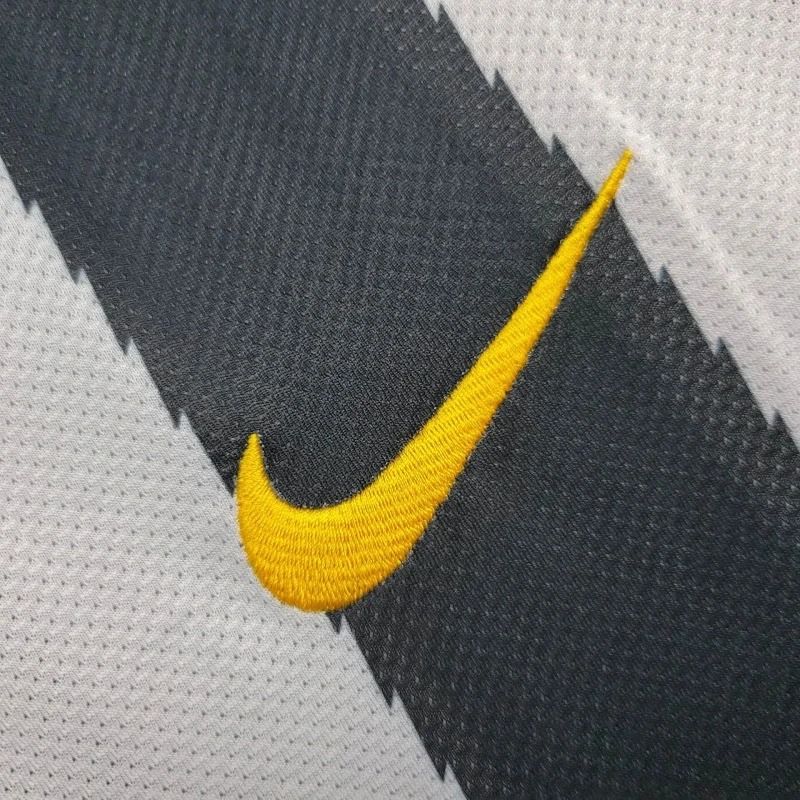 Juventus FC 2010/2011 Home Retro - Fan Version [Adult]