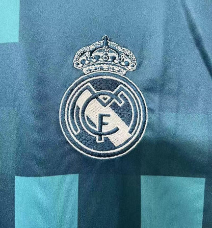 Real Madrid 2017/2018 Third Retro - Fan Version [Adult]