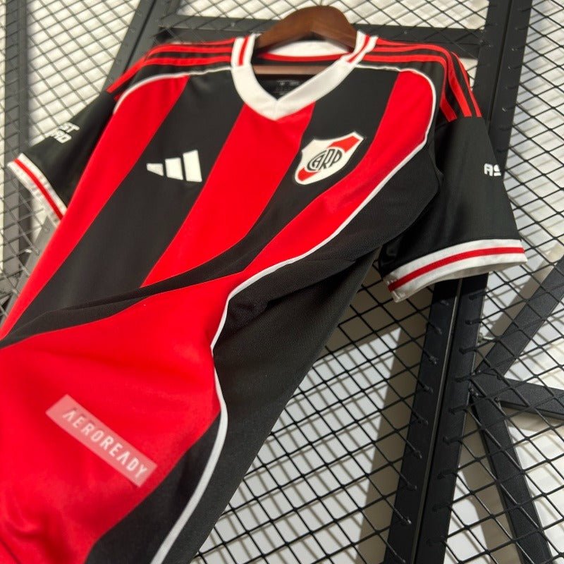 Club Atlético River Plate 2025/2026 Visitante - Versión Aficionado [Adulto]