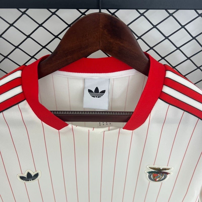 SL Benfica 2025/2026 Edición Especial Retro - Versión Aficionado [Adulto]